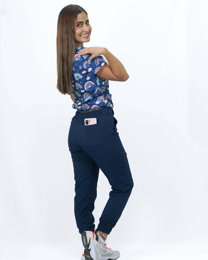 Uniforme antifluido licrado estampado mujer