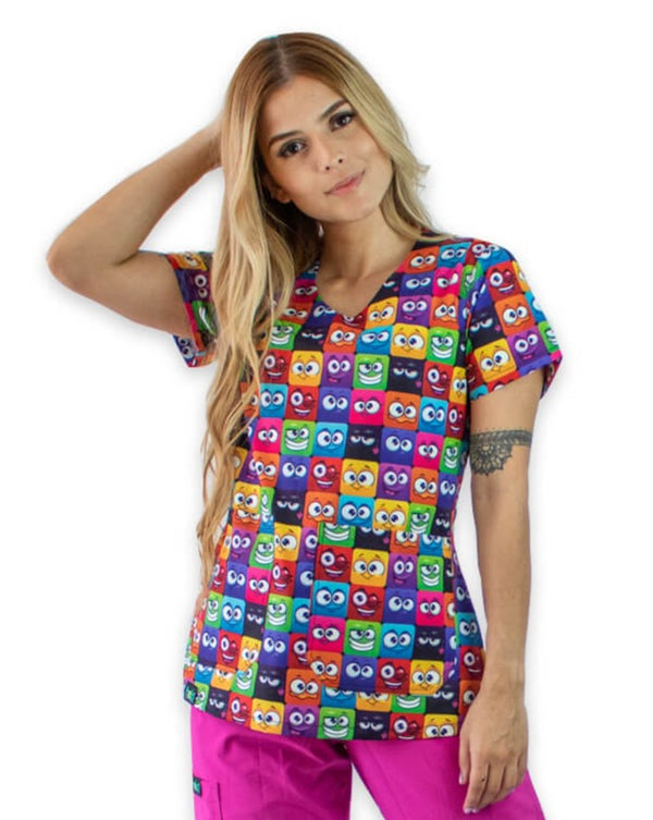 Uniforme medico estampado antifluido licrado mujer