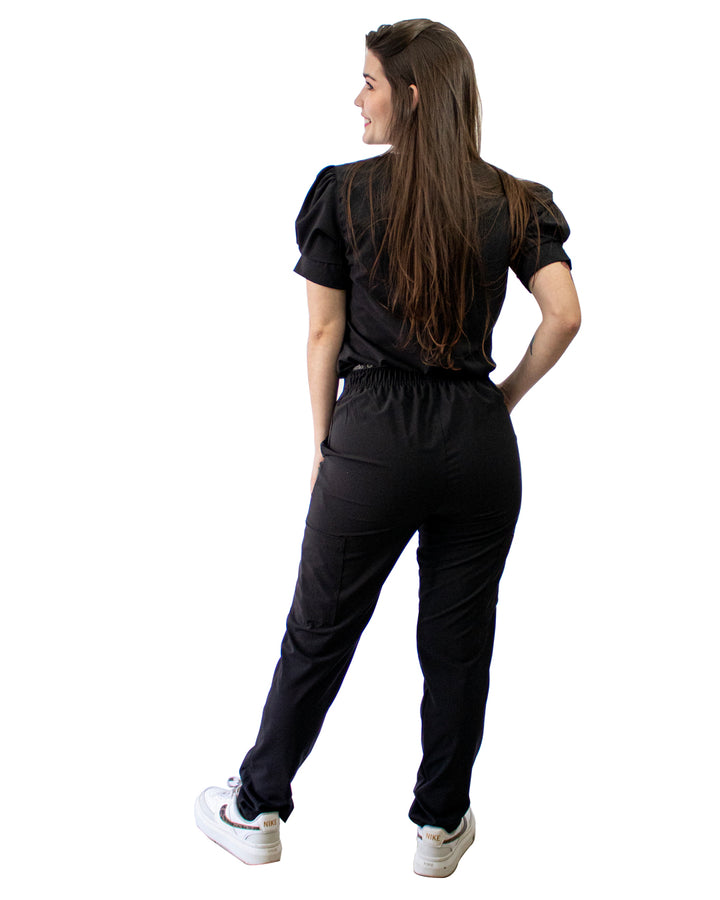 EMMA Uniforme unicolor antifluido licrado Negro – HELO UNIFORMES